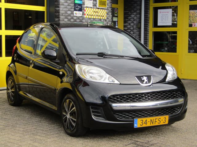 Peugeot 107 1.0-12V Urban Move