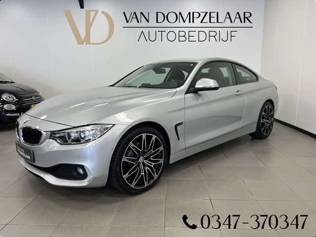 BMW 4 Serie Coupé 420i Business / AUTOMAAT / NAVI / NWE 19 " VELGEN MET PIRELLI BANDEN