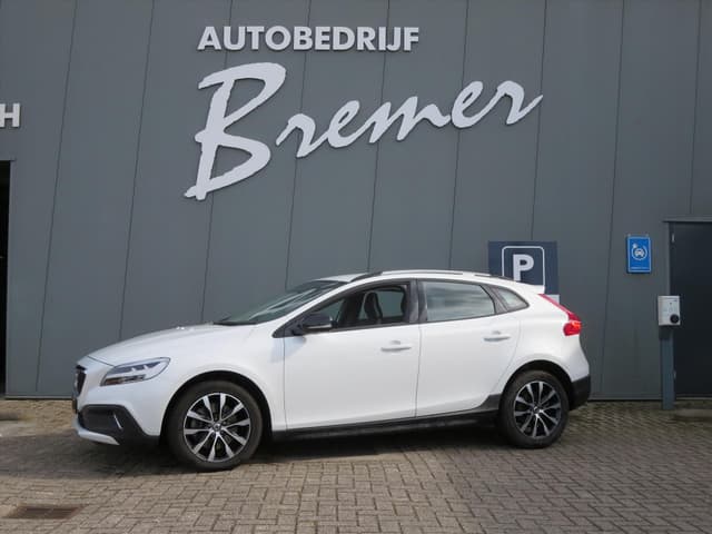 Volvo V40 Cross Country 1.5 T3 152PK Edition AUTOMAAT