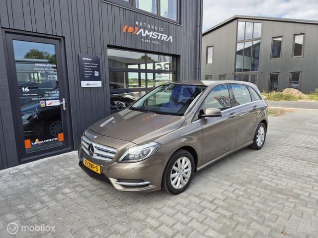 Mercedes-Benz B-Klasse 180 Ambition|Airco|Cruise|Navi|Chroom pakket|Trekhaak|