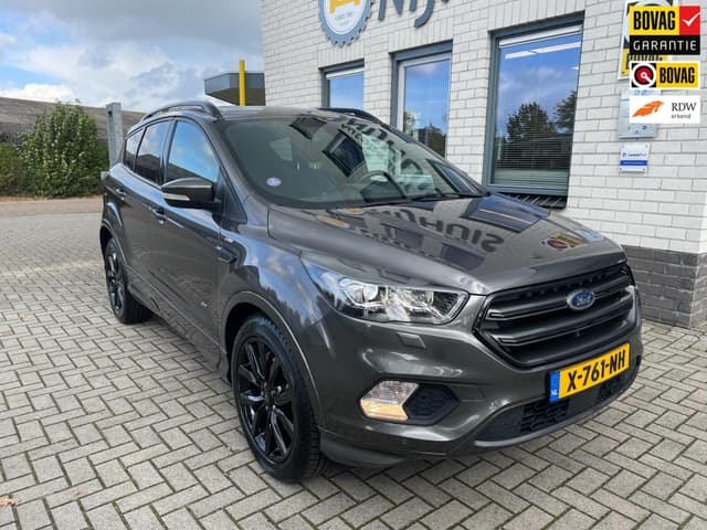 Ford Kuga 1.5 Titanium 4WD / Cruise controle / Climate Controle / Telefoon / Navigatie / Camera / PDC V+A / Trekhaak / Stoelverw.