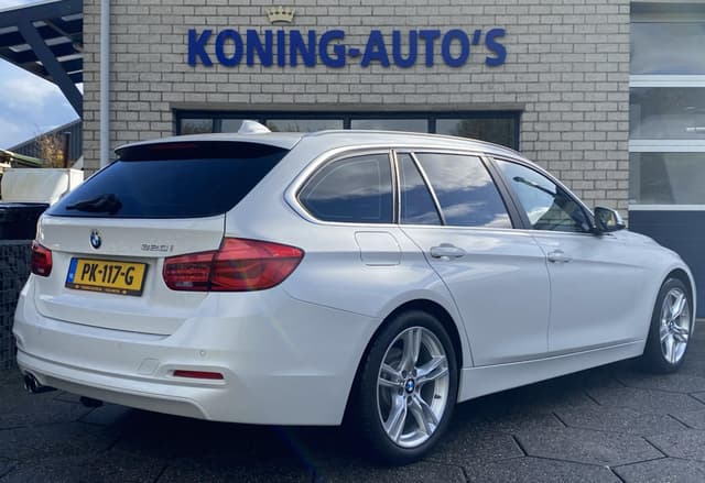 BMW 3 Serie Touring 320i High Executive/ Leer/ Clima/ Verw. stoelen/ Trekhaak