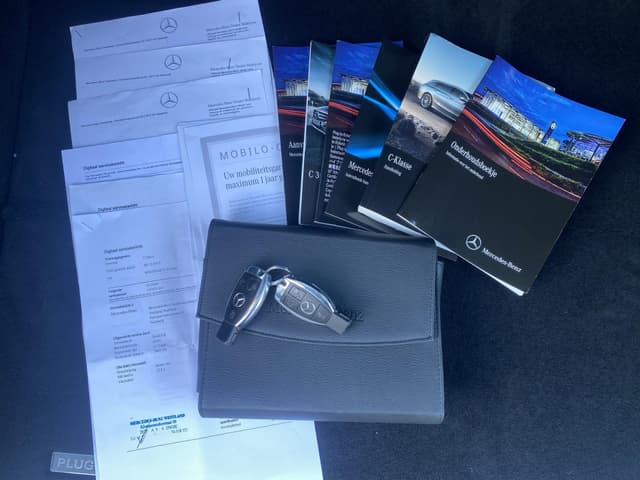 Mercedes-Benz C-Klasse Estate 350 e HUD/ Vol leder/ Burmester/ Camera/ Keyless/ NAP/ Dealer onderh.
