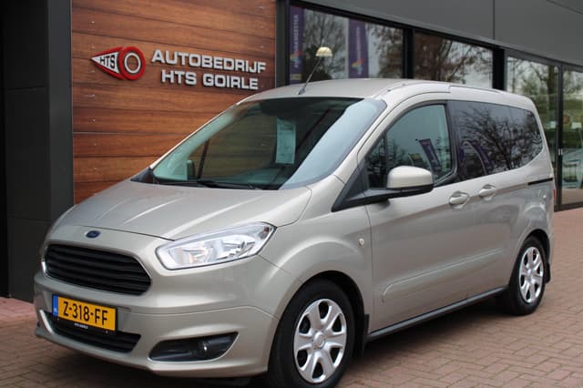 Ford Tourneo Courier 1.0 Titanium