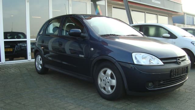 Opel Corsa 1.2-16V Elegance Easytronic