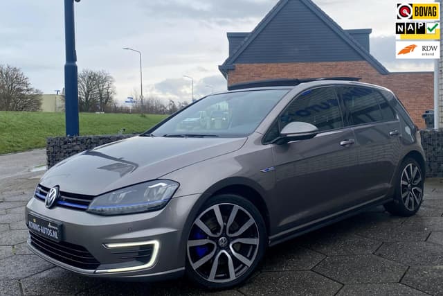 Volkswagen Golf 1.4 TSI GTE/ Executive+/ Pano/ 100% onderhouden/ NAP