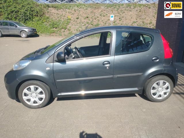 Peugeot 107 1.0-12V Sublime