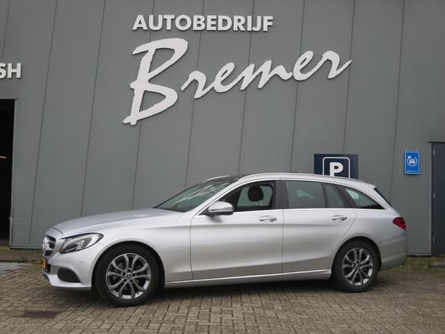 Mercedes-Benz C-Klasse C180 156pk Automaat Led Panoramadak Trekhaak